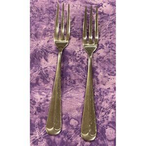 The Main Course MNF3 Salad Forks Fork Korea‎ Stainless Flatware Set of 2 Vintage